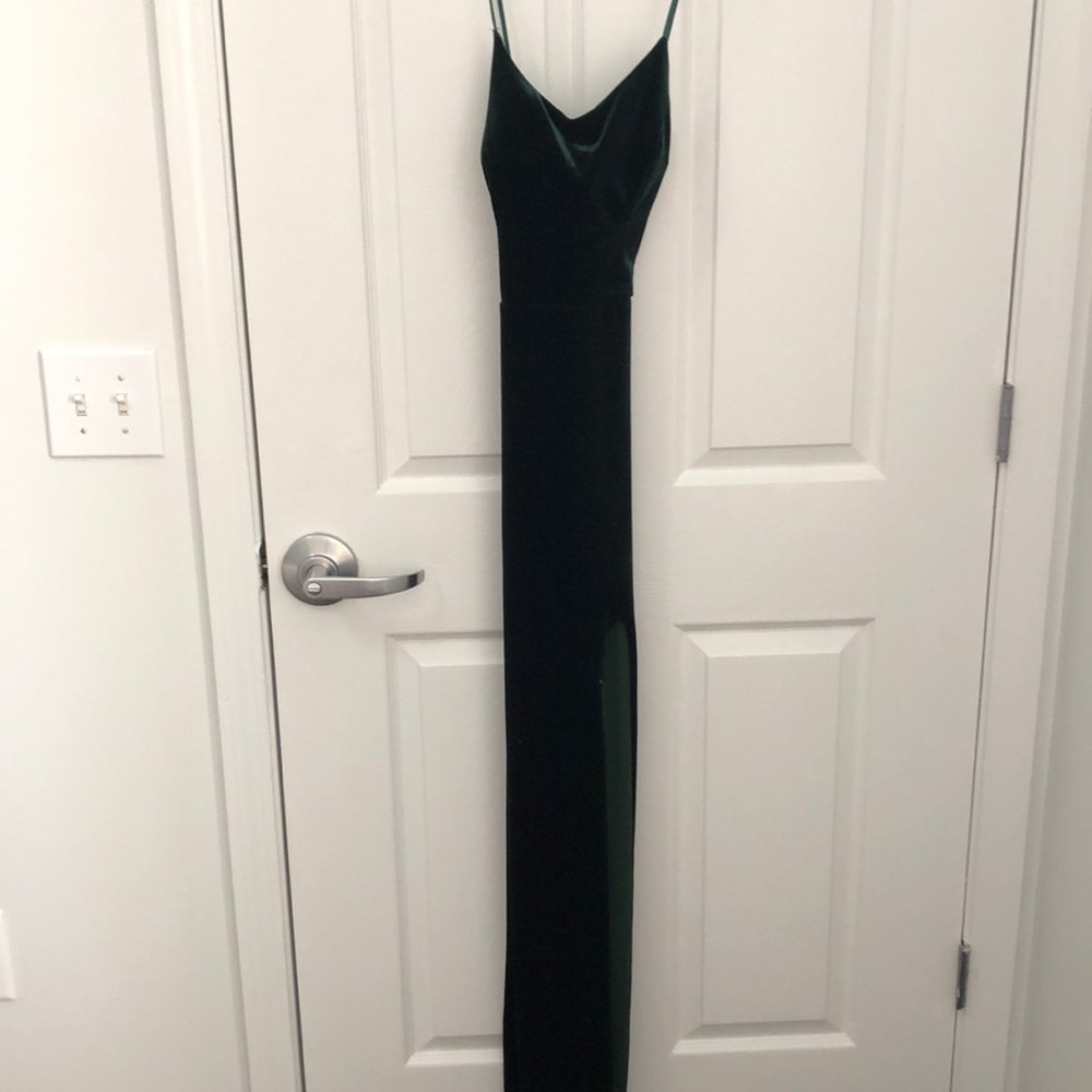 Size 3/4 crushed velvet emerald green worn once